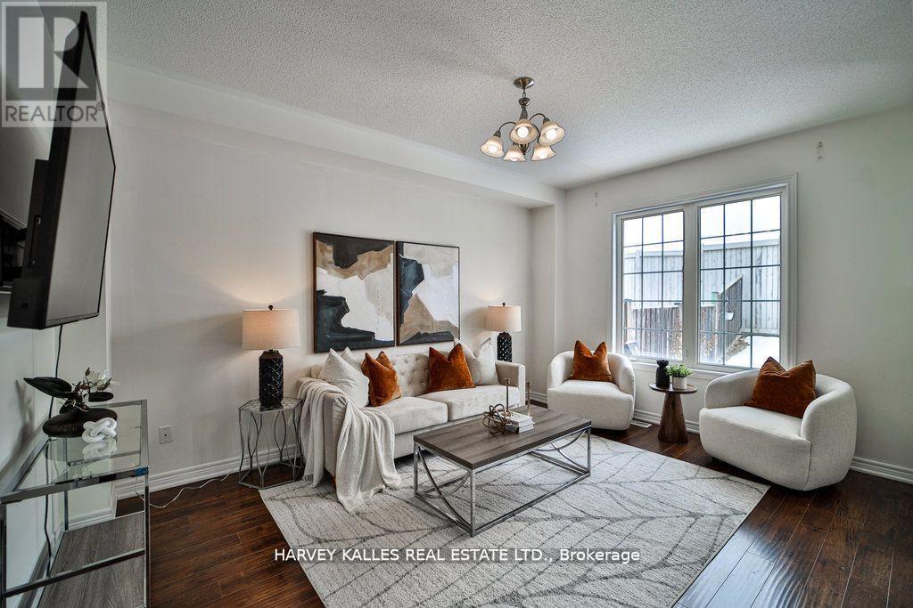 159 Hammersly Boulevard, Markham, Ontario  L6E 2C9 - Photo 4 - N12815398