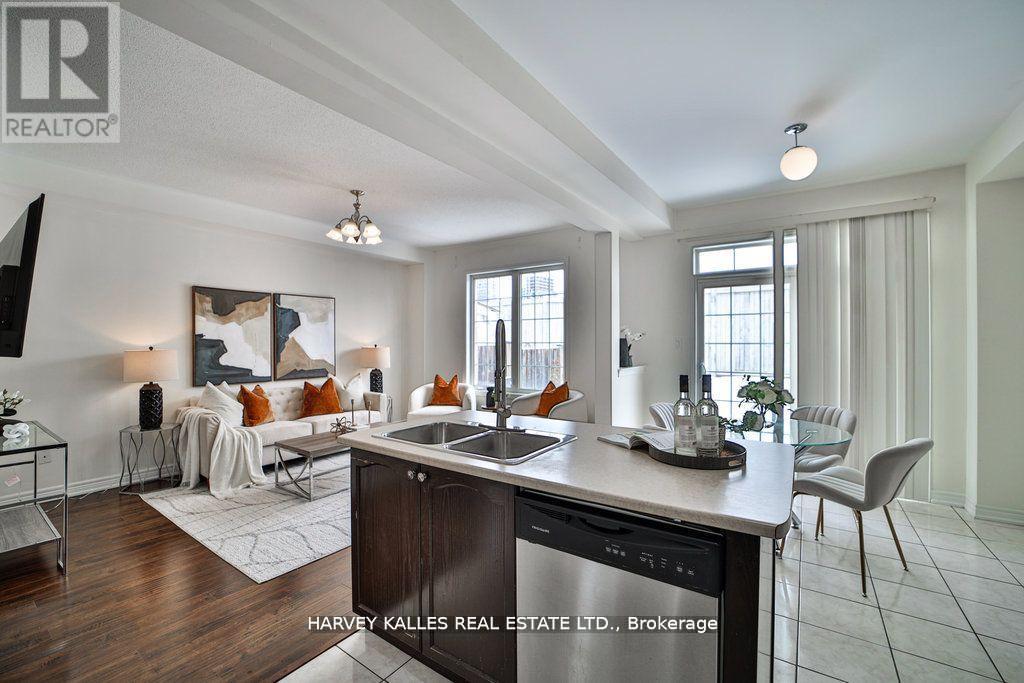 159 Hammersly Boulevard, Markham, Ontario  L6E 2C9 - Photo 6 - N12815398