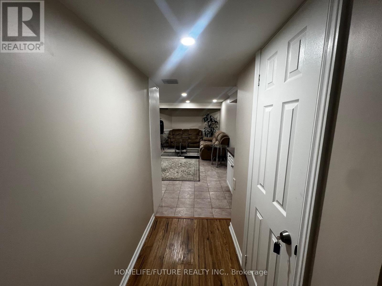 Bsmt - 45 Bretton Circle, Markham (Rouge Fairways), Ontario  L3S 3R1 - Photo 10 - N12815434