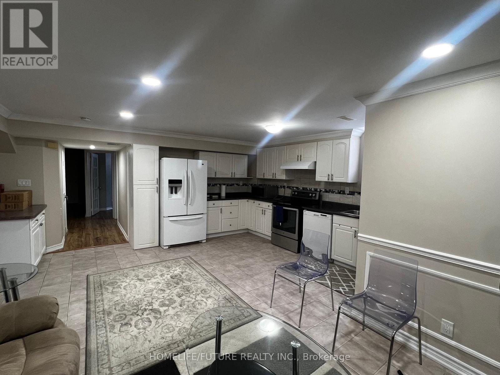 Bsmt - 45 Bretton Circle, Markham (Rouge Fairways), Ontario  L3S 3R1 - Photo 3 - N12815434