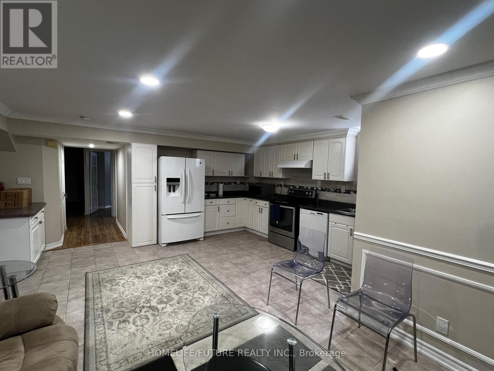 Bsmt - 45 Bretton Circle, Markham (Rouge Fairways), Ontario  L3S 3R1 - Photo 4 - N12815434