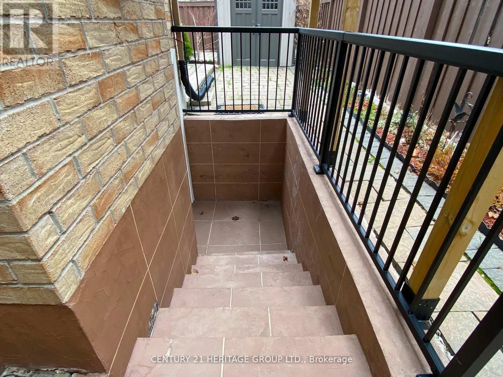 1062 Blackhall Crescent, Newmarket, Ontario  L3X 0B3 - Photo 48 - N12815462