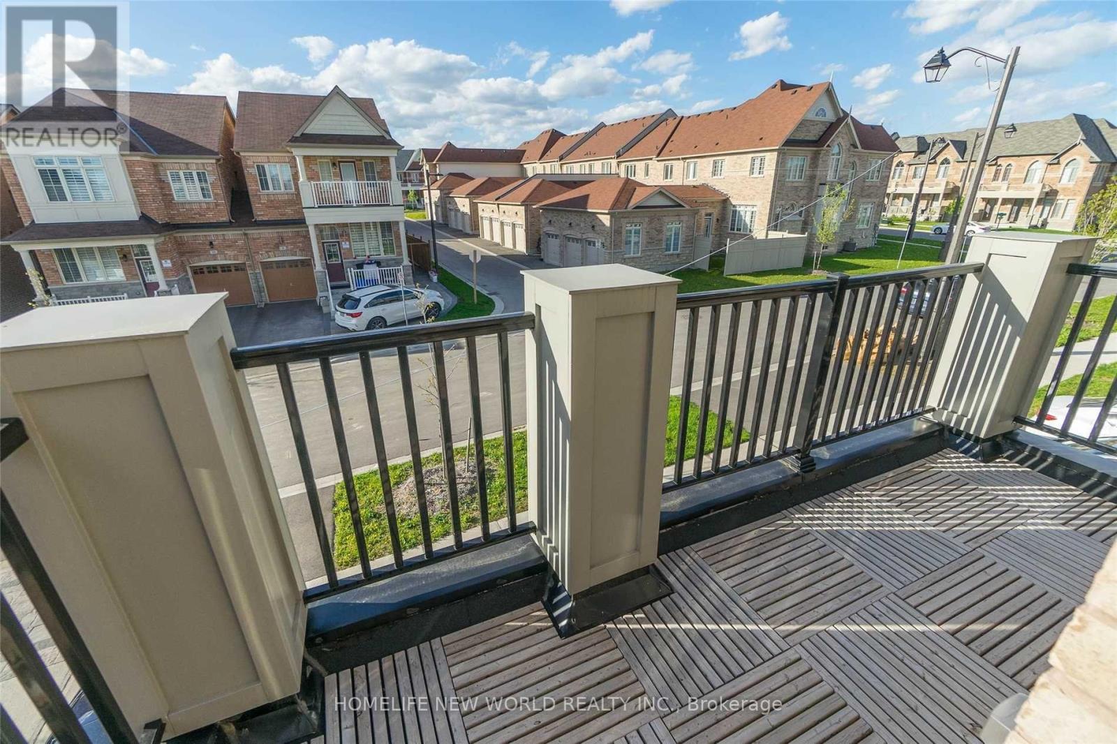 7 Cherna Avenue, Markham (Berczy), Ontario  L6C 0X5 - Photo 14 - N12815564