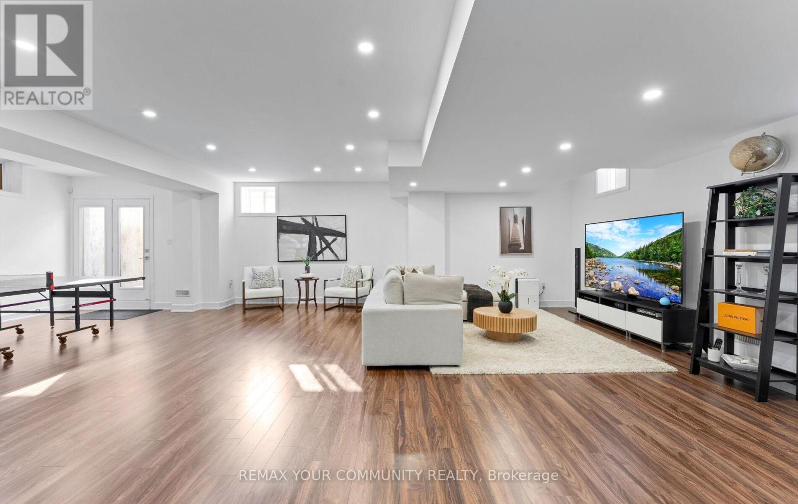 10 Kent Matthew Street, Richmond Hill (Oak Ridges), Ontario  L4E 1C9 - Photo 35 - N12815586