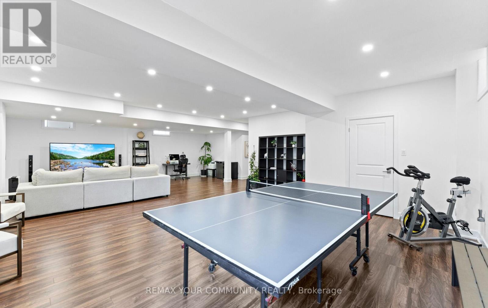 10 Kent Matthew Street, Richmond Hill (Oak Ridges), Ontario  L4E 1C9 - Photo 36 - N12815586