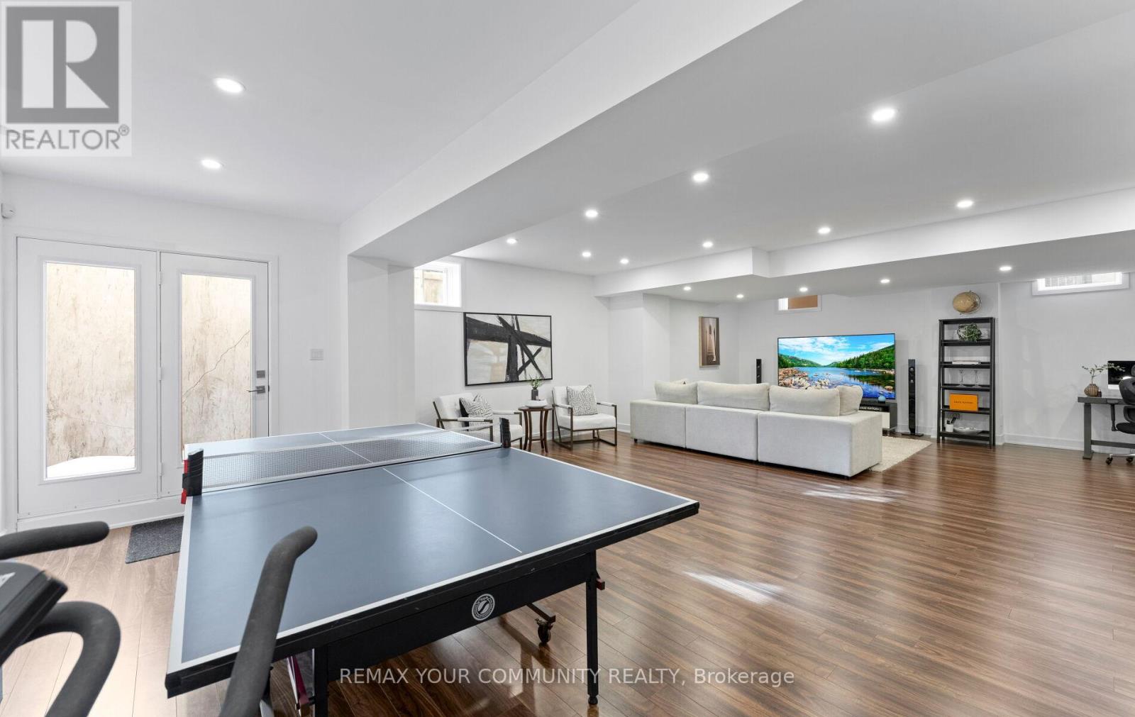 10 Kent Matthew Street, Richmond Hill (Oak Ridges), Ontario  L4E 1C9 - Photo 38 - N12815586