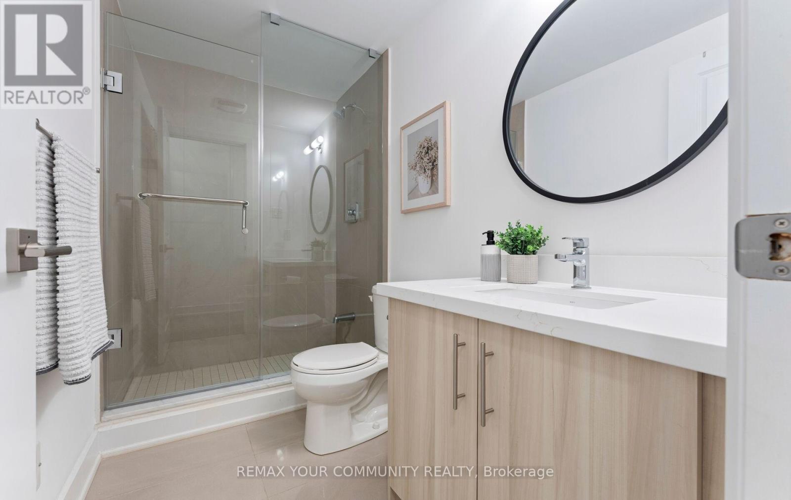 10 Kent Matthew Street, Richmond Hill (Oak Ridges), Ontario  L4E 1C9 - Photo 43 - N12815586