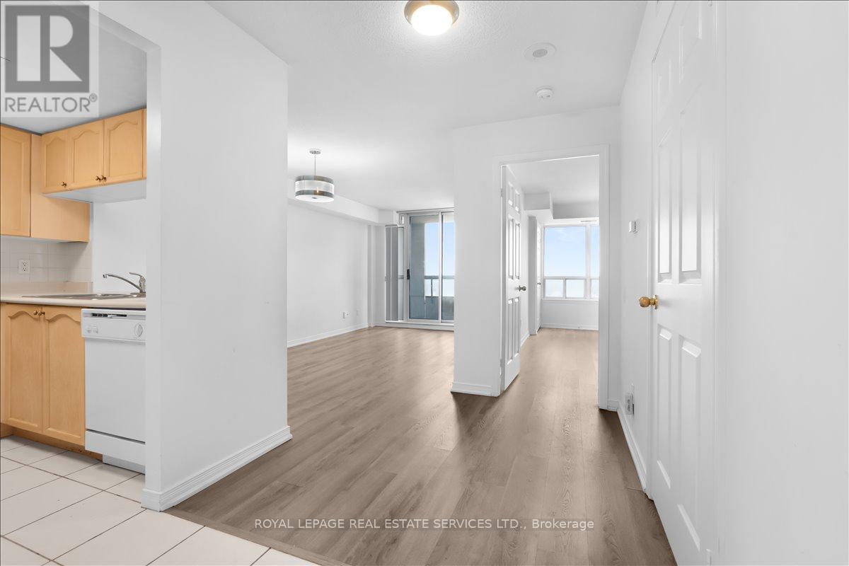 1909 - 8 Hillcrest Avenue, Toronto, Ontario  M2N 6Y6 - Photo 12 - C12805358