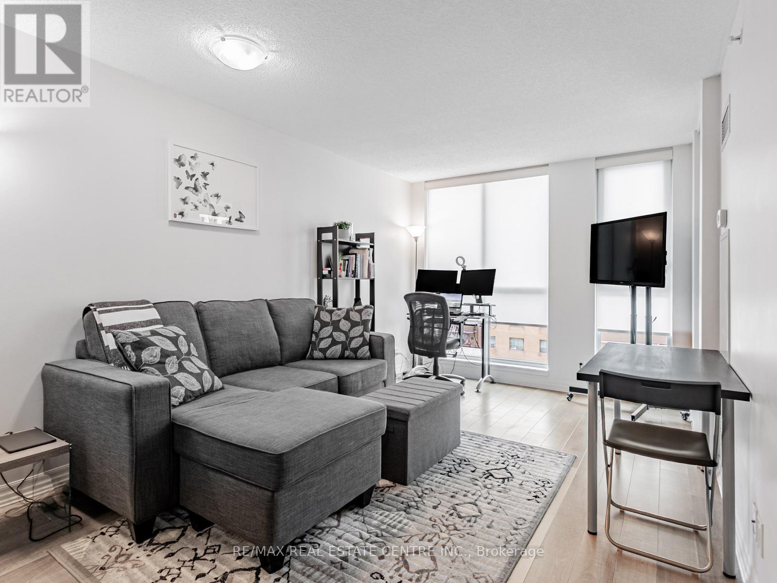 80 Esther Lorrie Drive, Toronto (West Humber-Clairville), Ontario  M9W 4V1 - Photo 13 - W12815478