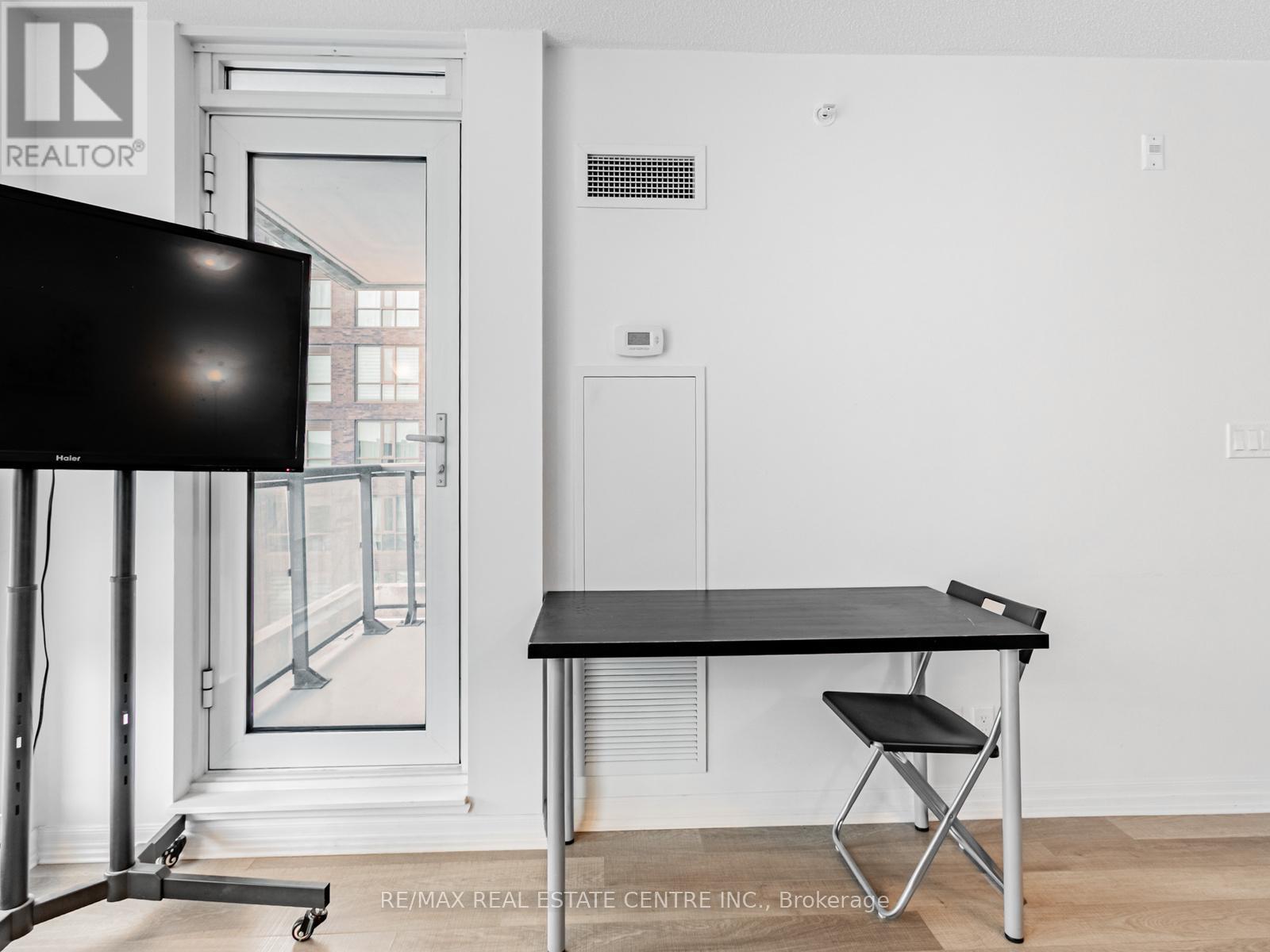 80 Esther Lorrie Drive, Toronto (West Humber-Clairville), Ontario  M9W 4V1 - Photo 16 - W12815478