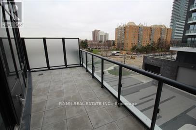 301 - 65 Watergarden Drive, Mississauga, Ontario  L5R 0G9 - Photo 12 - W12815506