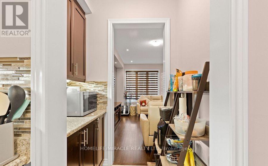 11 Thornapple Street, Brampton, Ontario  L6R 3X2 - Photo 13 - W12815542