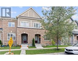 11 THORNAPPLE STREET, Brampton, Ontario