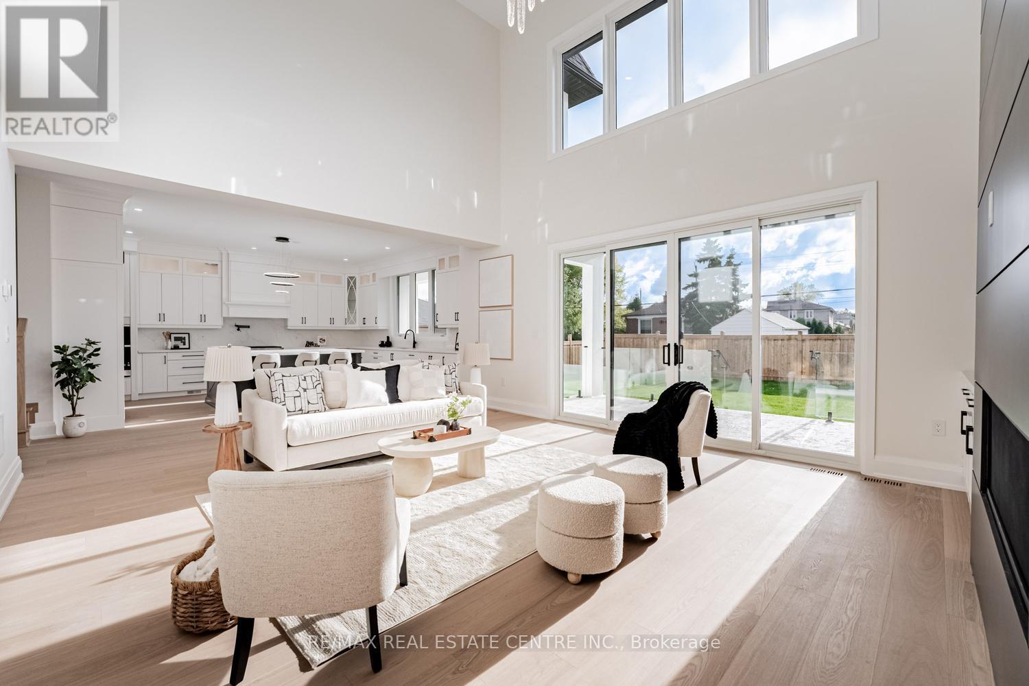 368 Weighton Drive, Oakville (Wo West), Ontario  L6K 2R4 - Photo 13 - W12815552