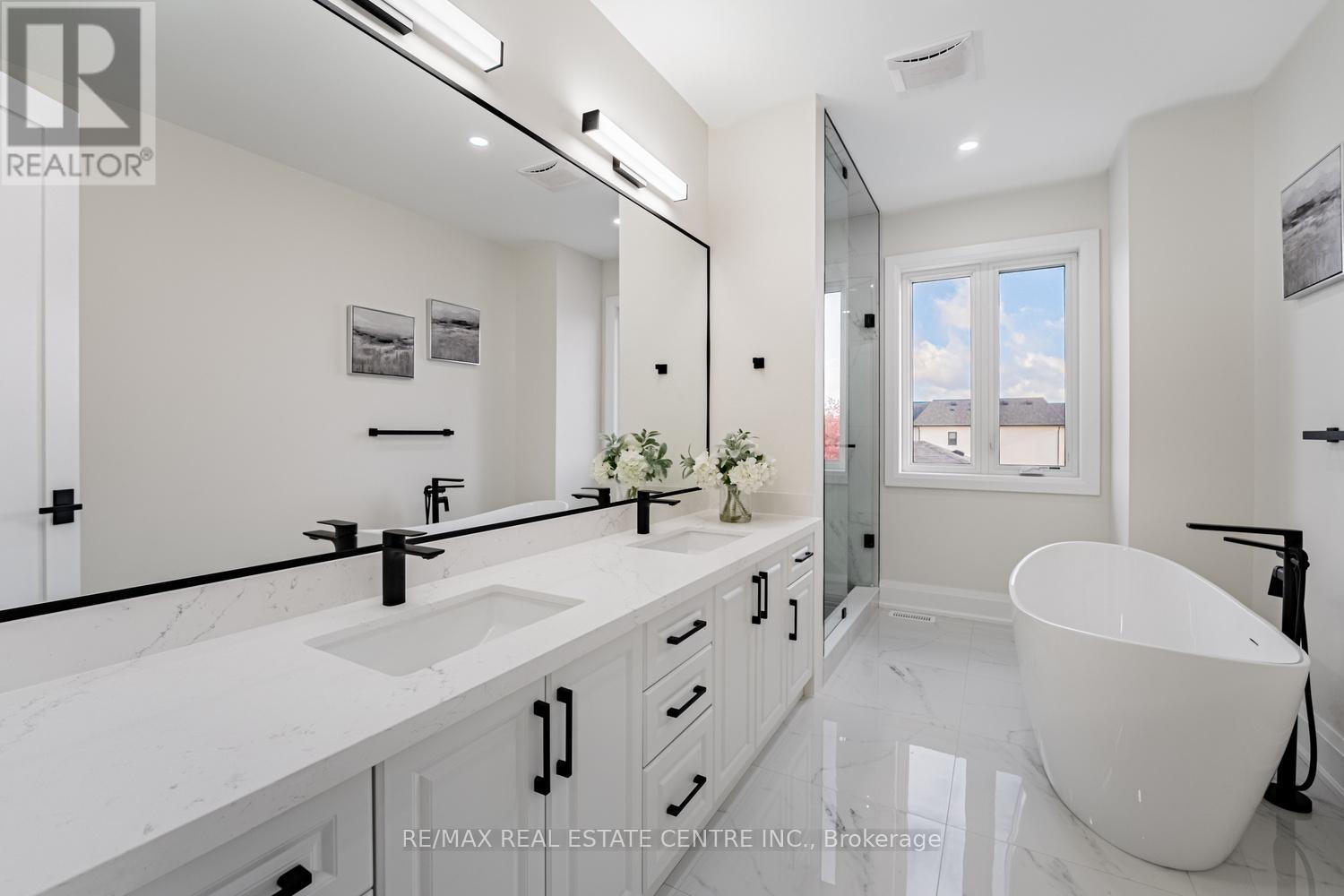 368 Weighton Drive, Oakville (Wo West), Ontario  L6K 2R4 - Photo 18 - W12815552