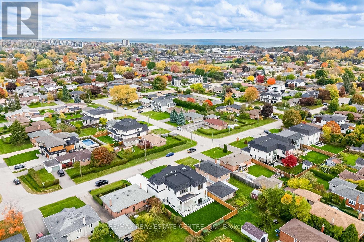 368 Weighton Drive, Oakville (Wo West), Ontario  L6K 2R4 - Photo 47 - W12815552