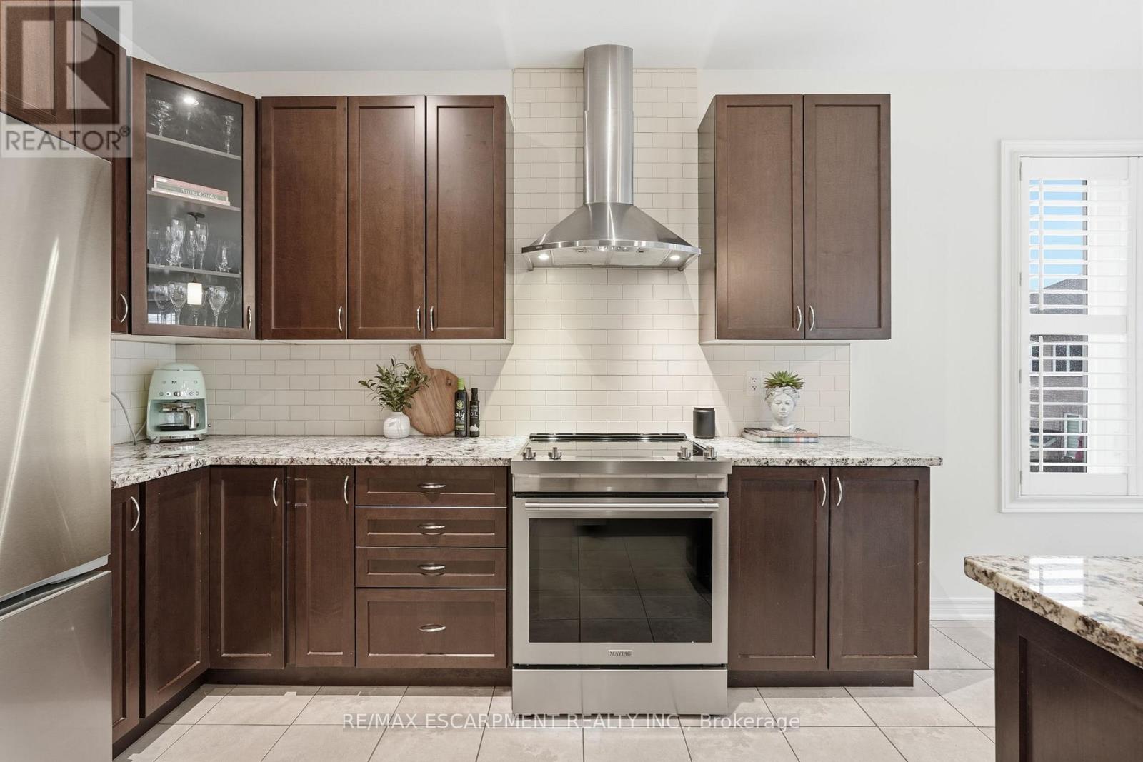 4268 Ryan Lane, Burlington (Alton), Ontario  L7M 0M3 - Photo 11 - W12815574