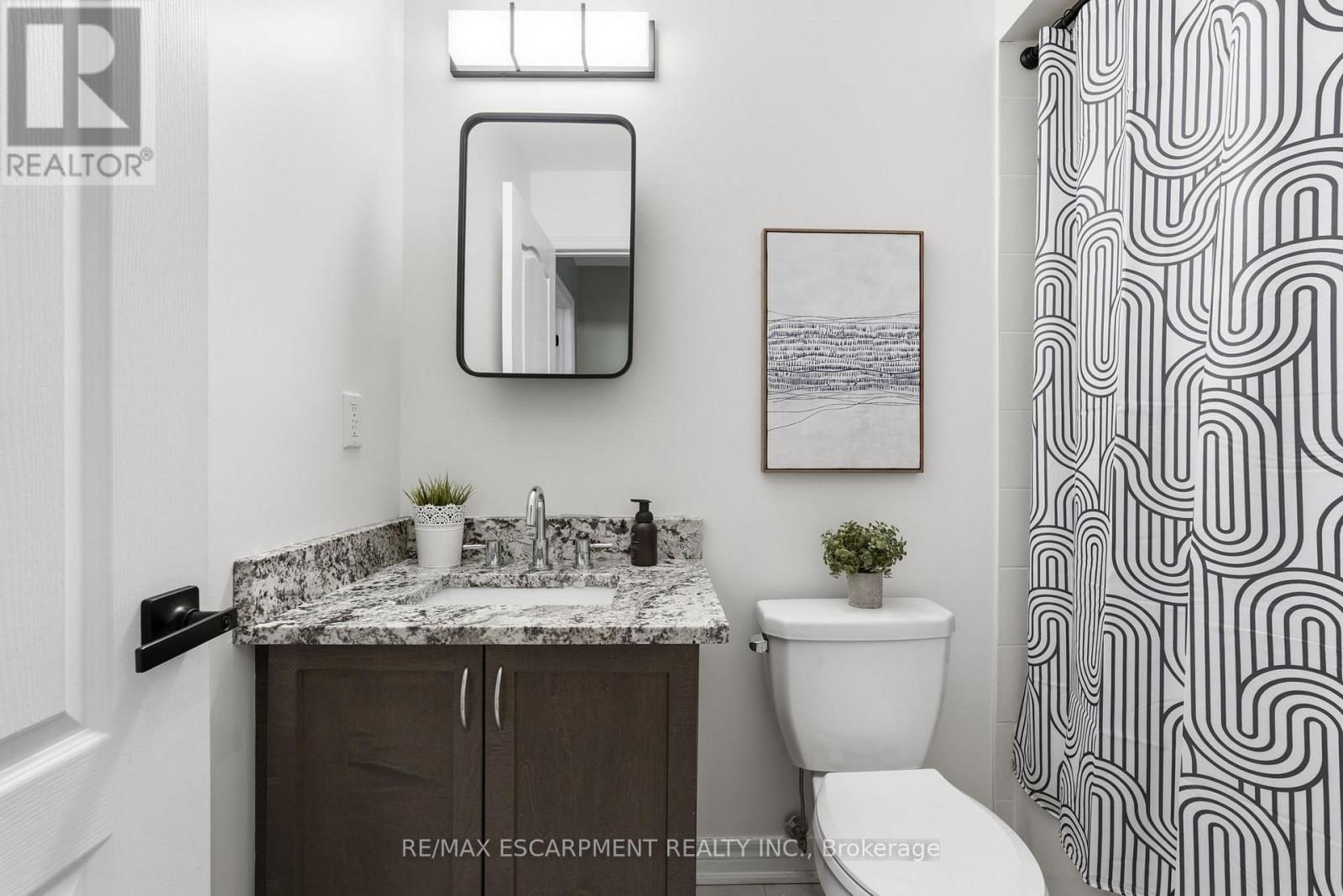 4268 Ryan Lane, Burlington (Alton), Ontario  L7M 0M3 - Photo 38 - W12815574