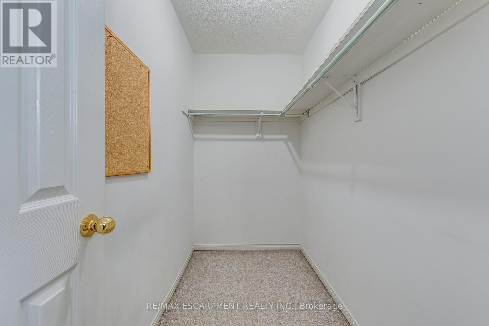 381 Kittridge Road, Oakville (Wc Wedgewood Creek), Ontario  L6H 7K6 - Photo 22 - W12815590