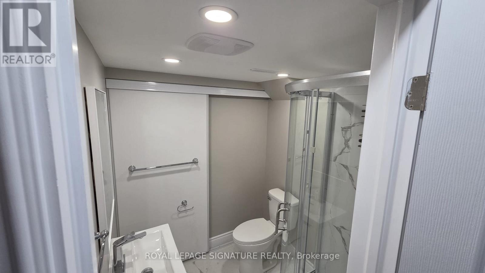 Lower Level B - 96 Highgate Drive, Hamilton, Ontario  L8J 0C2 - Photo 20 - X12815310