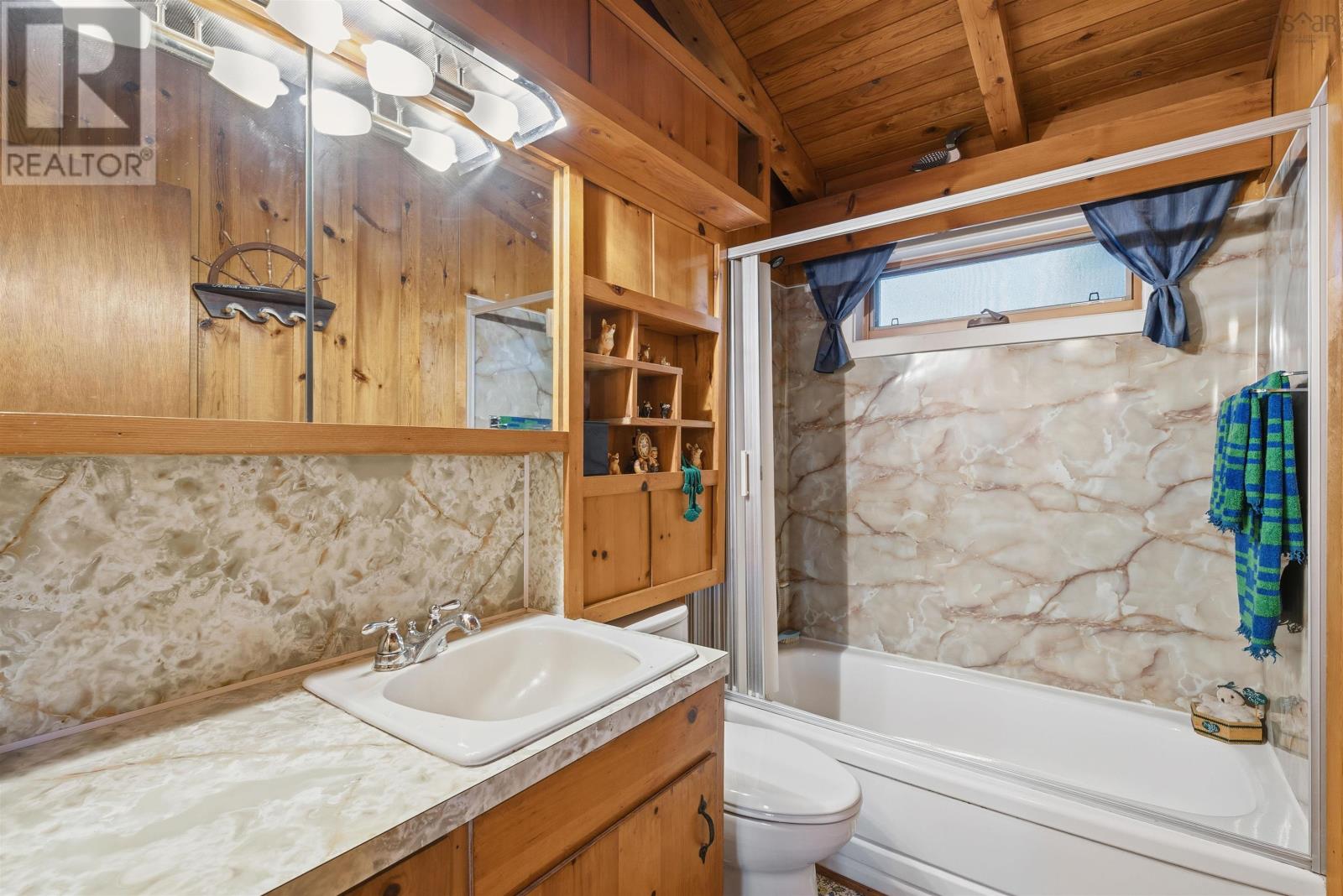 8278 St Margarets Bay Road, Black Point, Nova Scotia  B0J 0C2 - Photo 10 - 202601615