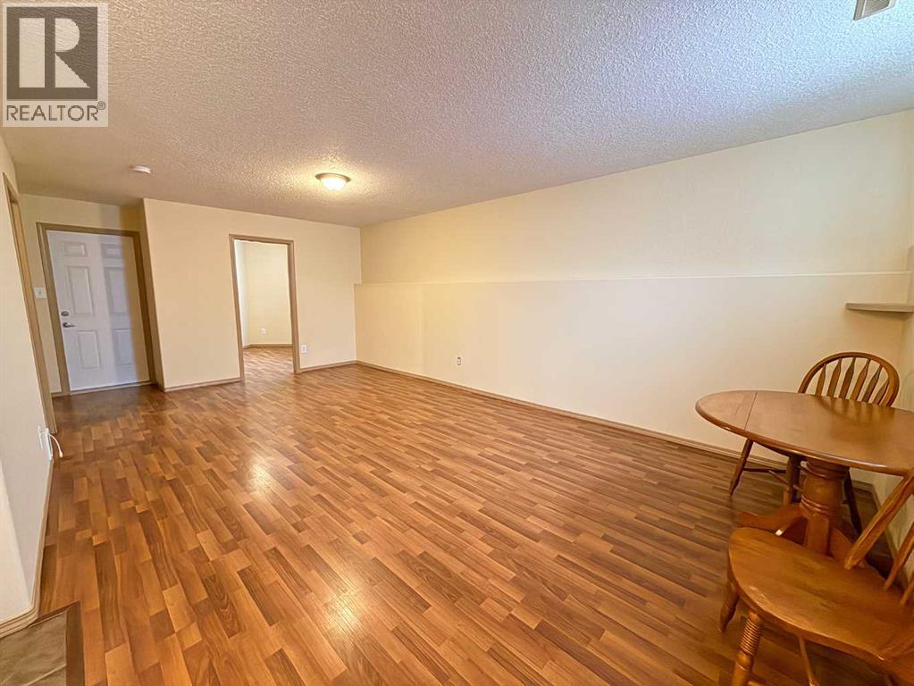 300 Tartan Circle W, Lethbridge, Alberta  T1J 0Z1 - Photo 12 - A2288411