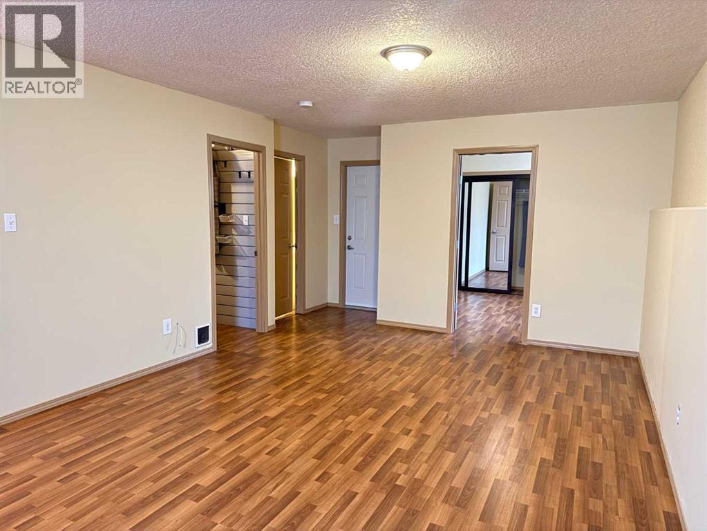 300 Tartan Circle W, Lethbridge, Alberta  T1J 0Z1 - Photo 9 - A2288411