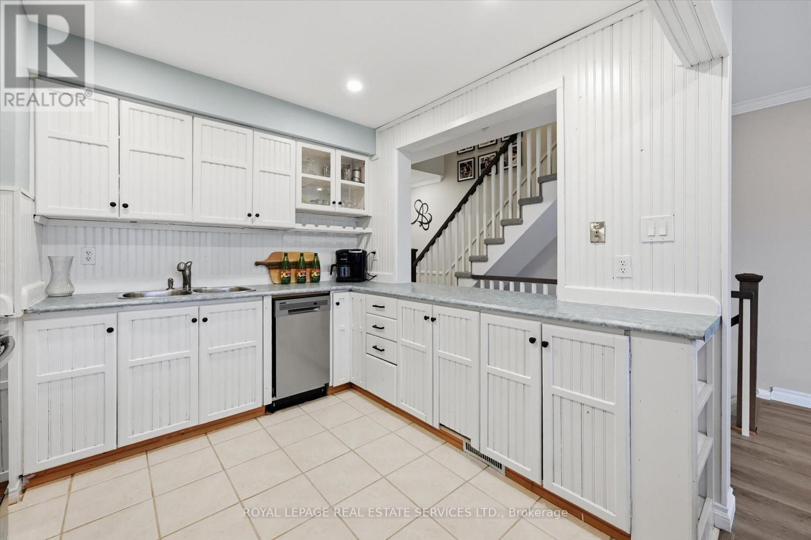 51 - 26 Moss Boulevard, Hamilton, Ontario  L9H 6W8 - Photo 15 - X12815390