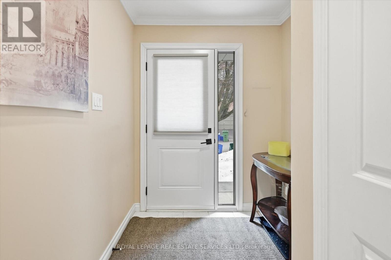 51 - 26 Moss Boulevard, Hamilton, Ontario  L9H 6W8 - Photo 6 - X12815390