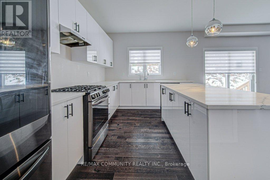 55 Tulip Crescent, Norfolk (Simcoe), Ontario  N3Y 0G9 - Photo 21 - X12815402