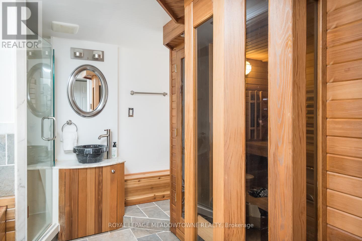 56 Acredale Drive, Hamilton (Carlisle), Ontario  L0R 1H2 - Photo 32 - X12815446