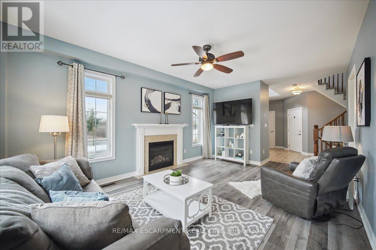 105 Oakhaven Place, Hamilton, Ontario  L9K 0B6 - Photo 11 - X12815486