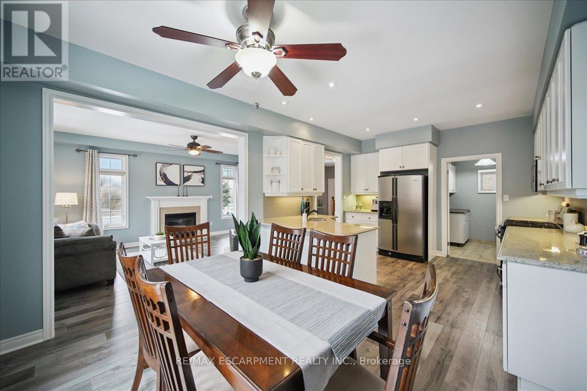 105 Oakhaven Place, Hamilton, Ontario  L9K 0B6 - Photo 24 - X12815486