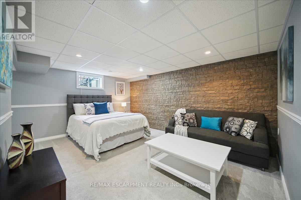 105 Oakhaven Place, Hamilton, Ontario  L9K 0B6 - Photo 37 - X12815486