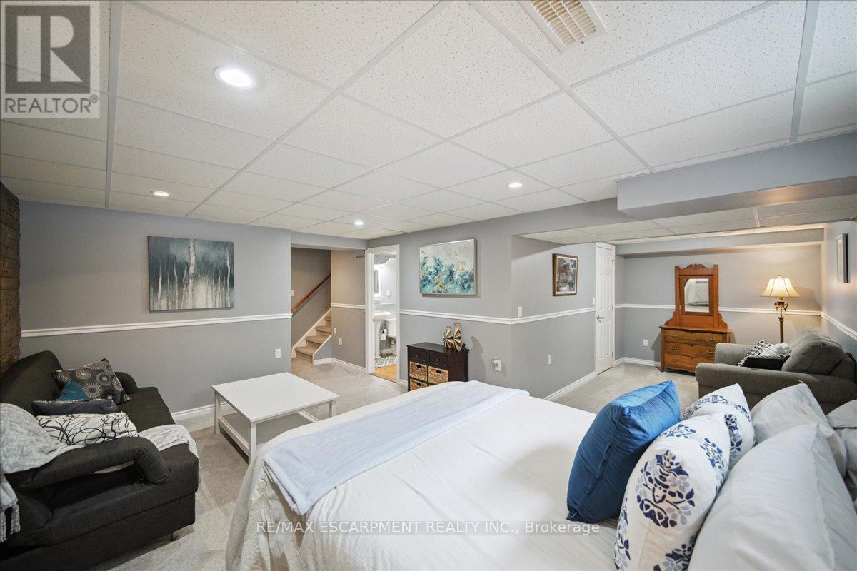 105 Oakhaven Place, Hamilton, Ontario  L9K 0B6 - Photo 38 - X12815486