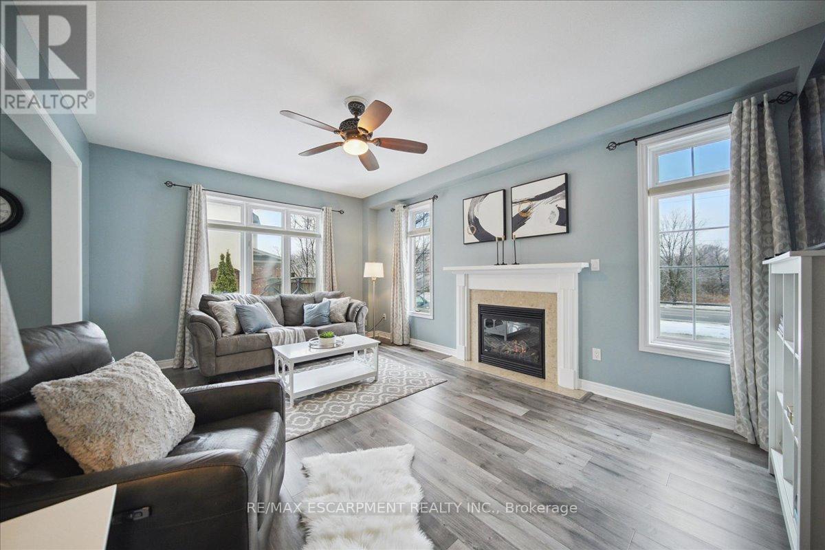 105 Oakhaven Place, Hamilton, Ontario  L9K 0B6 - Photo 9 - X12815486