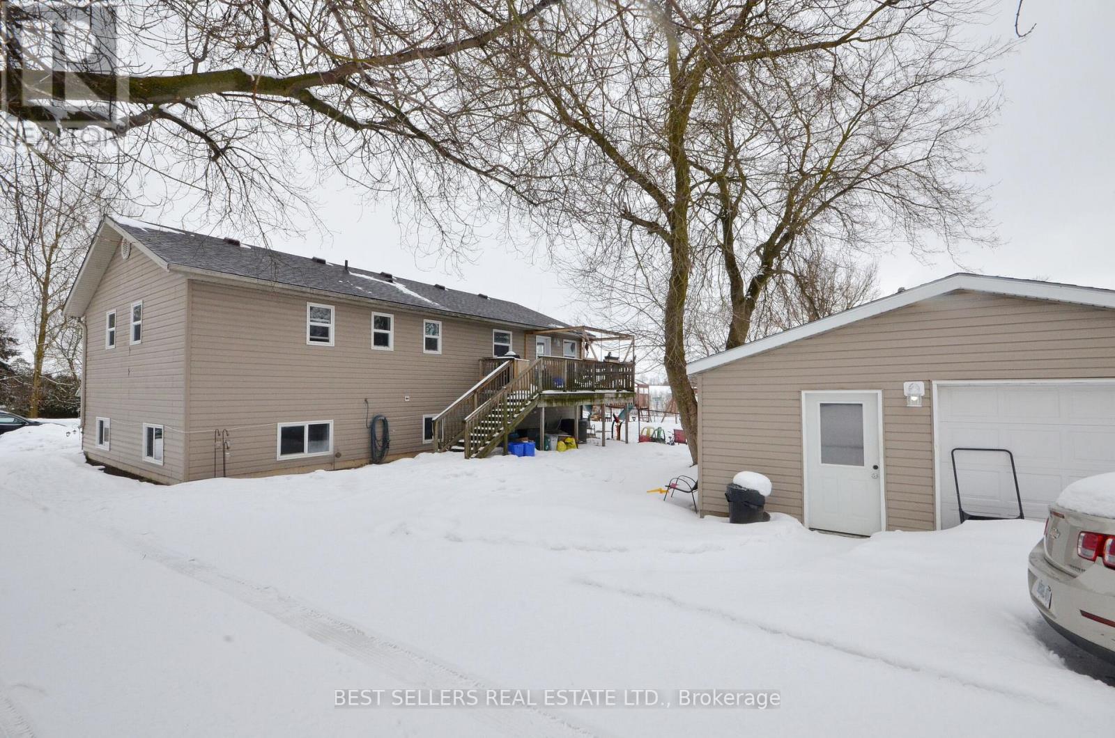 160 Elora Street W, Mapleton, Ontario  N0G 2K0 - Photo 4 - X12815544