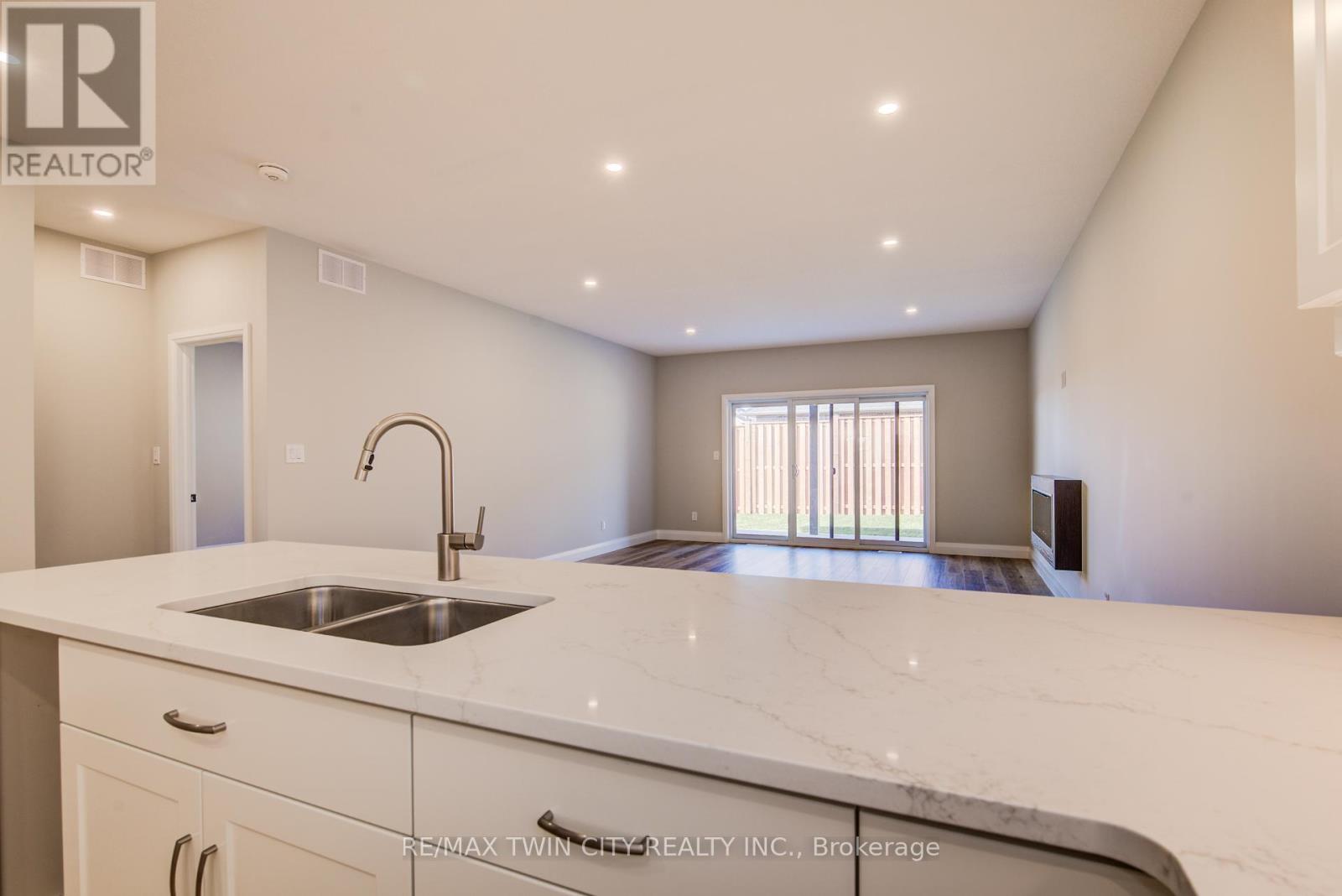 Lot 7 South Parkwood Boulevard, Woolwich, Ontario  N3B 0E6 - Photo 14 - X12815560