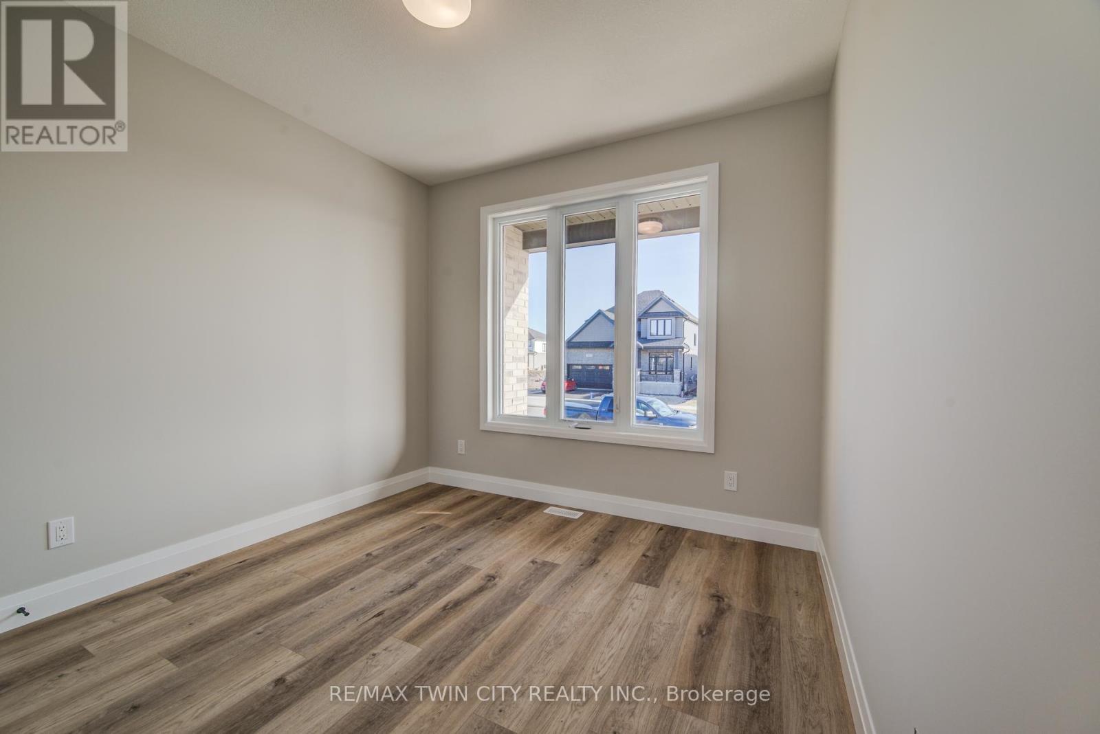 Lot 7 South Parkwood Boulevard, Woolwich, Ontario  N3B 0E6 - Photo 4 - X12815560