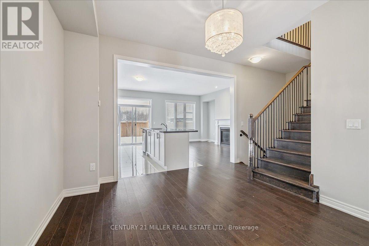 8 Cooley Grove, Hamilton, Ontario  L9K 0J7 - Photo 6 - X12815612