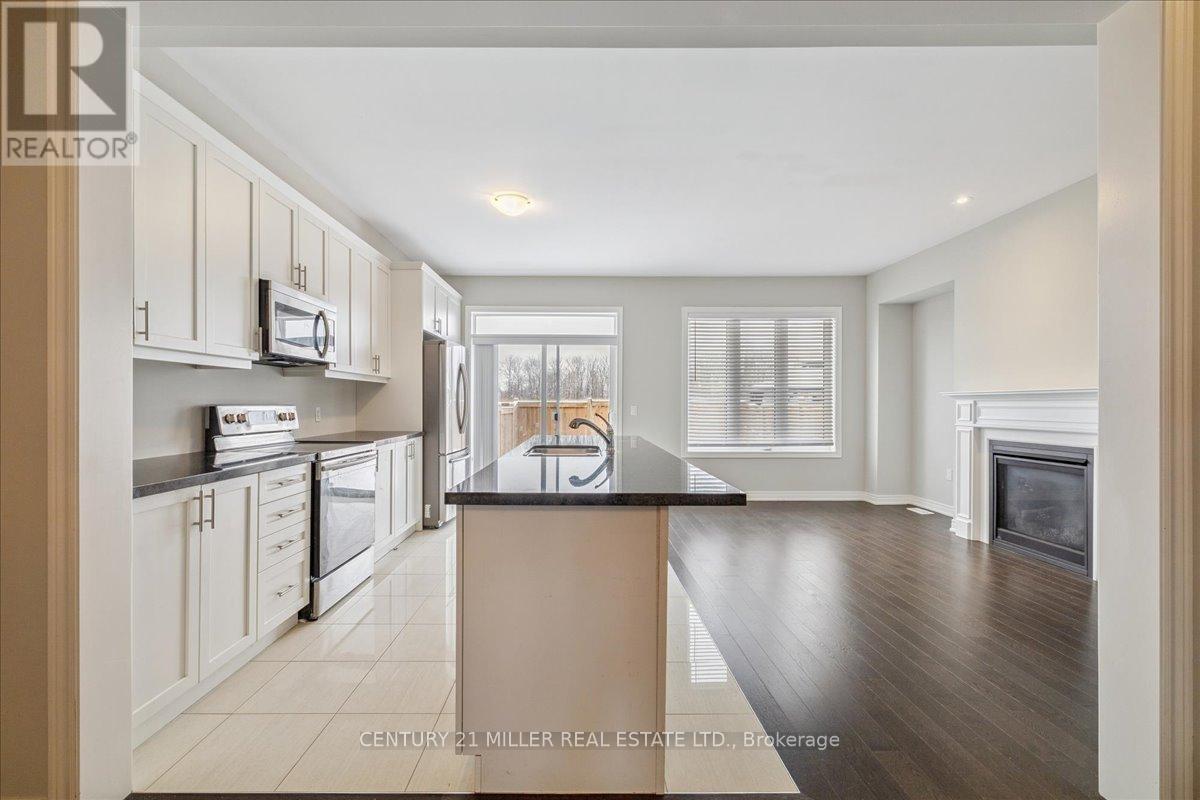 8 Cooley Grove, Hamilton, Ontario  L9K 0J7 - Photo 9 - X12815612