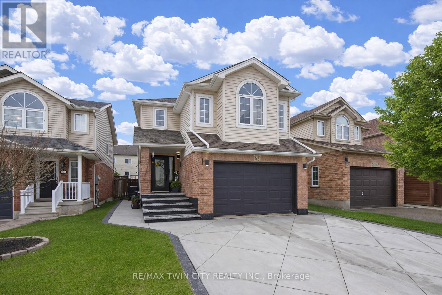 67 Bridlewreath Street, Kitchener, Ontario  N2E 3V5 - Photo 2 - X12815632