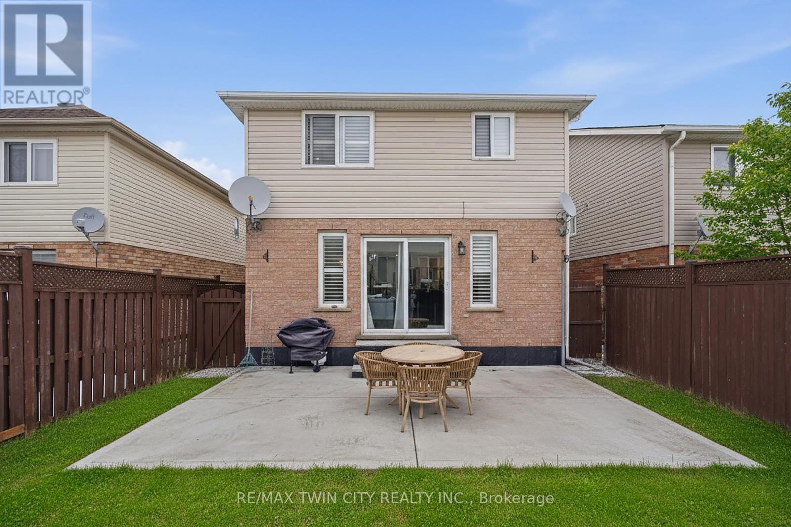 67 Bridlewreath Street, Kitchener, Ontario  N2E 3V5 - Photo 41 - X12815632