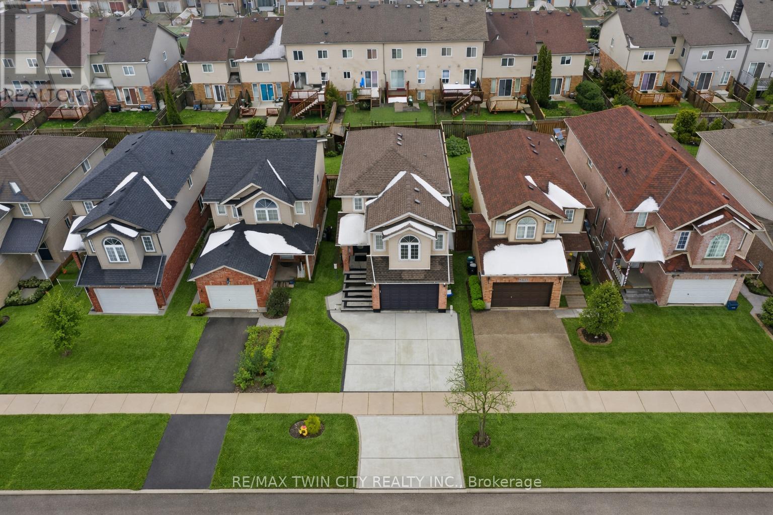 67 Bridlewreath Street, Kitchener, Ontario  N2E 3V5 - Photo 43 - X12815632