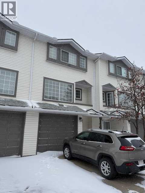 4 Kingsland Villas Sw, Calgary, Alberta  T2V 5J9 - Photo 13 - A2287025