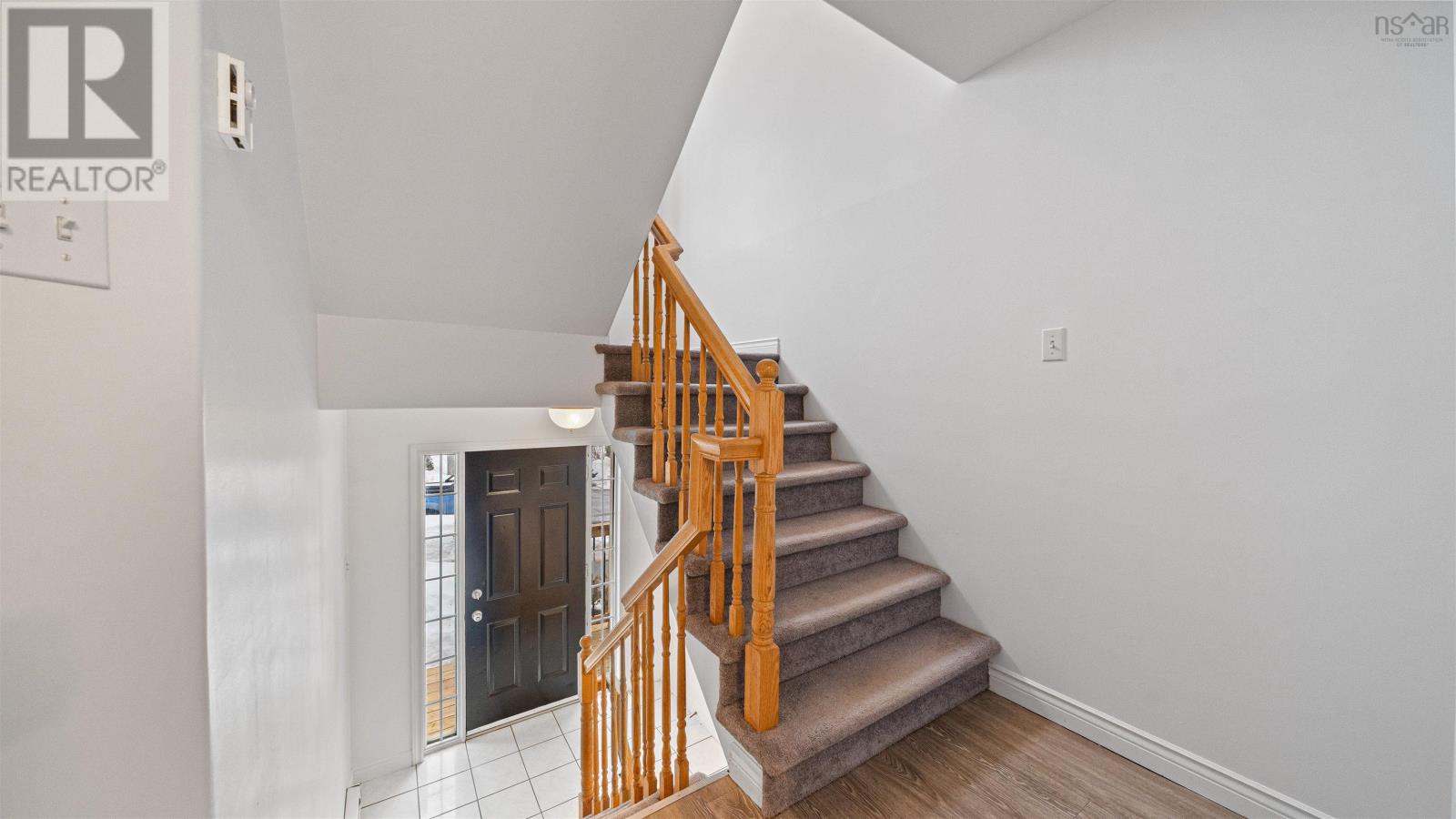 20 Glenbourne Court, Halifax, Nova Scotia  B3S 1E2 - Photo 4 - 202603305