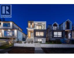 838 E 14TH STREET, North Vancouver, British Columbia