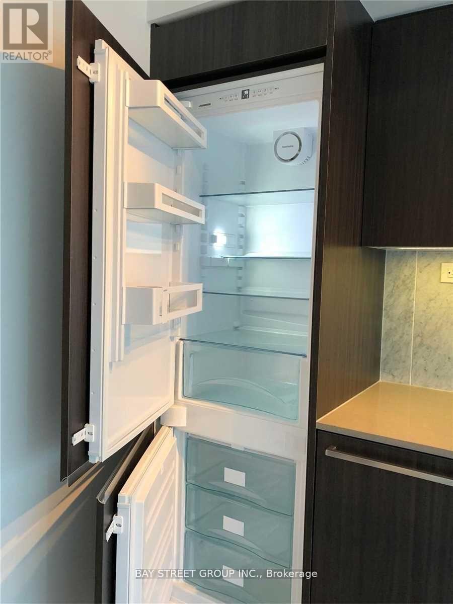 1212 - 80 Queens Wharf Road, Toronto, Ontario  M5V 0J3 - Photo 10 - C12813666