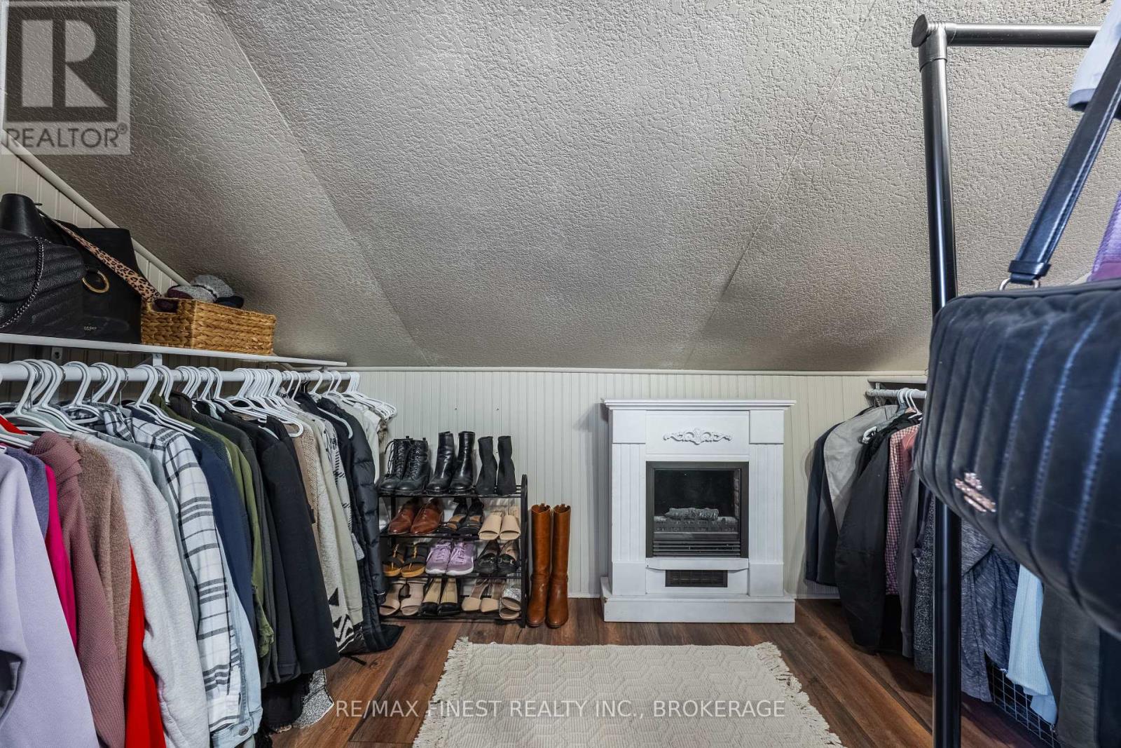 757 Victoria Street, Kingston (East Of Sir John A. Blvd), Ontario  K7K 4S9 - Photo 36 - X12815432