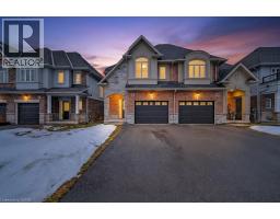 9 STARLING Drive, Hamilton, Ontario